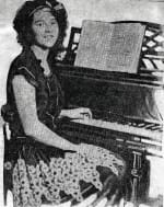 Elaine Arnold